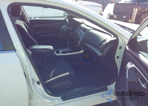 2015 Nissan Altima 2.5 S from USA, damaged, VIN 1N4AL3AP6FN917762